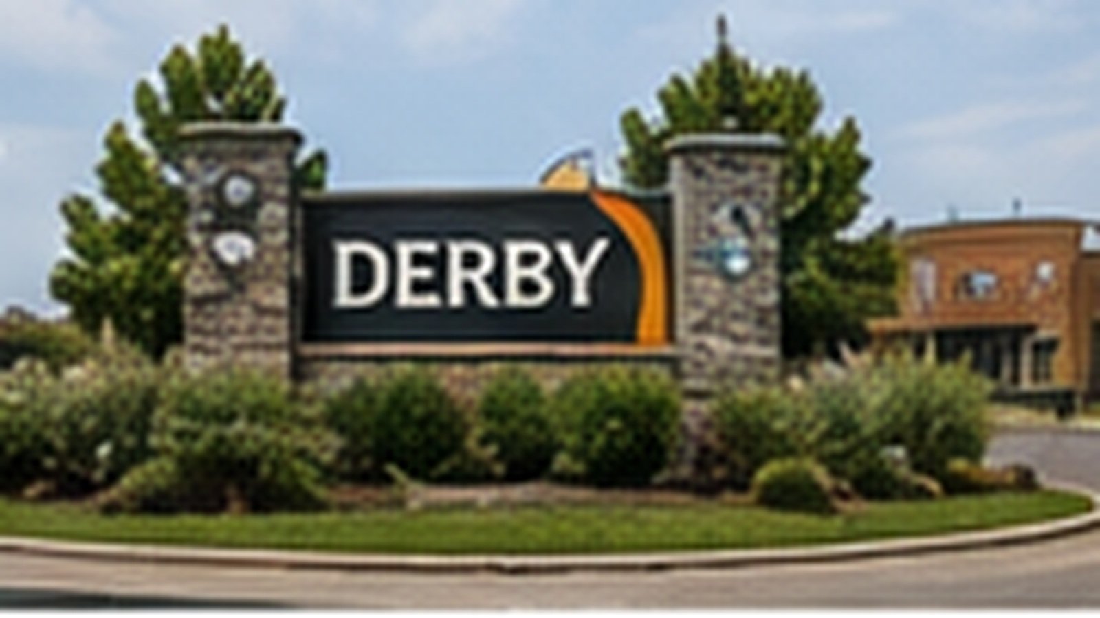 Commercial sealcoating in Derby, KS